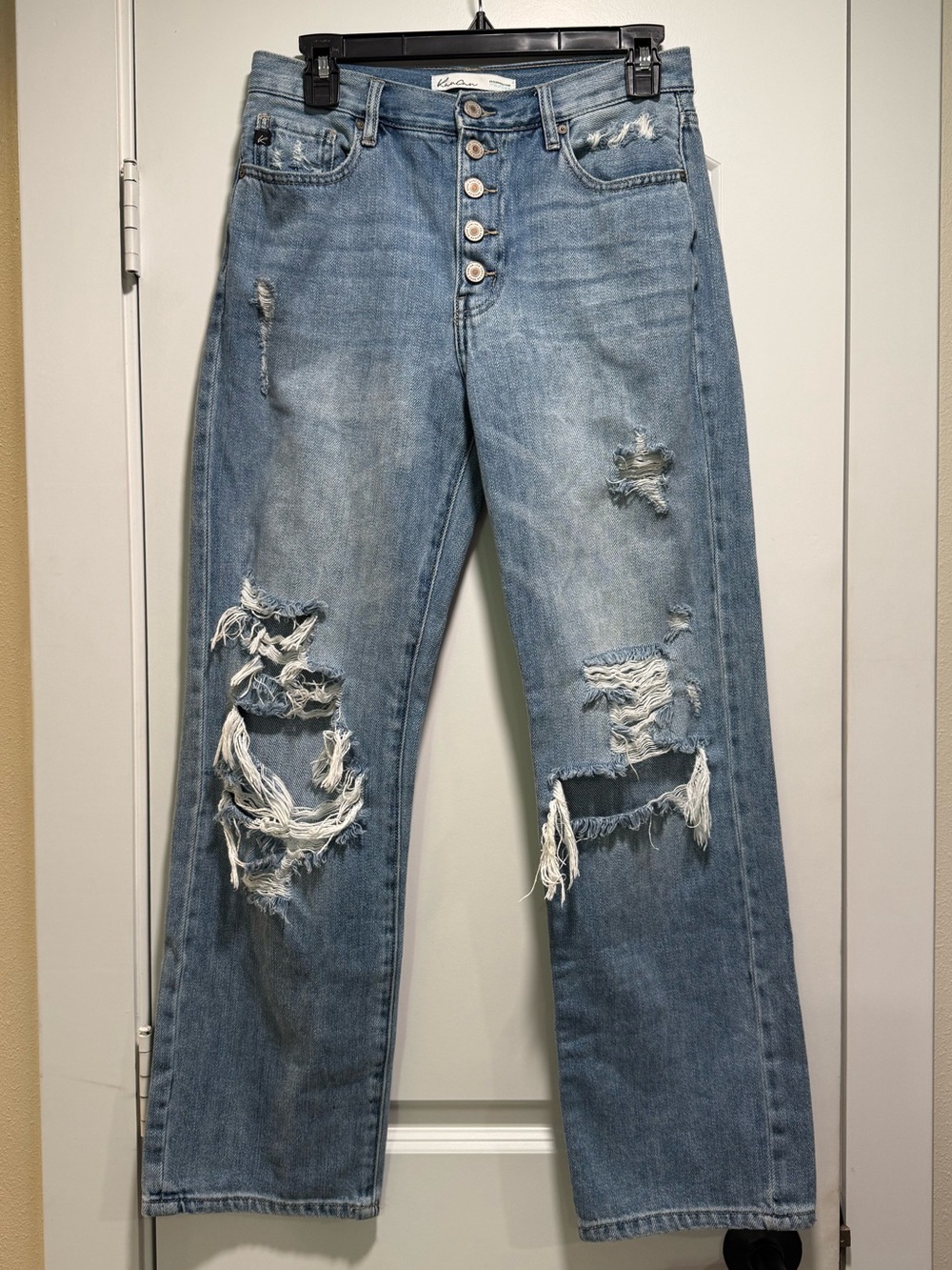 KanCan Light Blue Distressed relaxed straight leg jeans